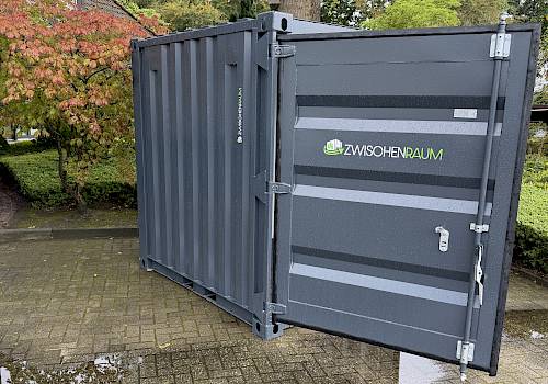 ZWISCHENRAUM Lagercontainer – Außenansicht