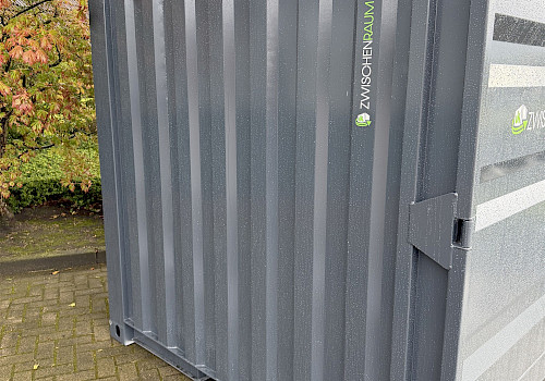 ZWISCHENRAUM Lagercontainer – Seitenwand und Tür